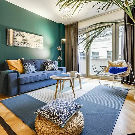 Sweet Apartments-eu Parliament Apartment